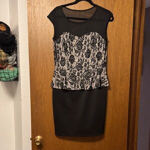 Enfocus Studio Black and Cream Rose Print Midi Dress